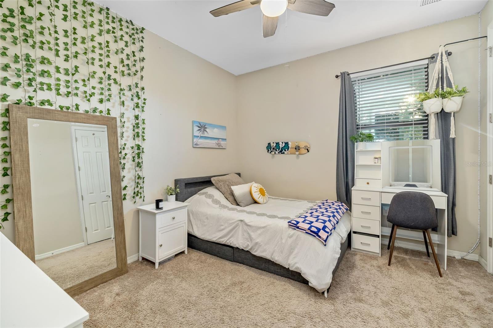 Image 32 of 78 For 11937 Blazing Star Dr