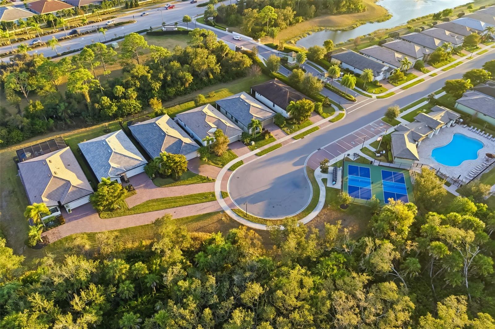 Image 39 of 78 For 11937 Blazing Star Dr