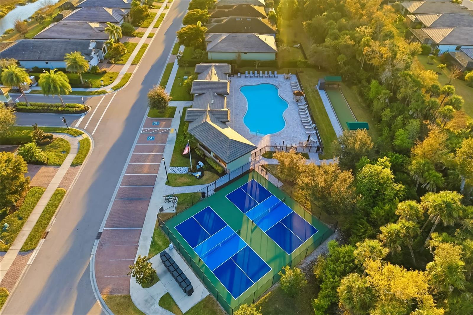 Image 40 of 78 For 11937 Blazing Star Dr