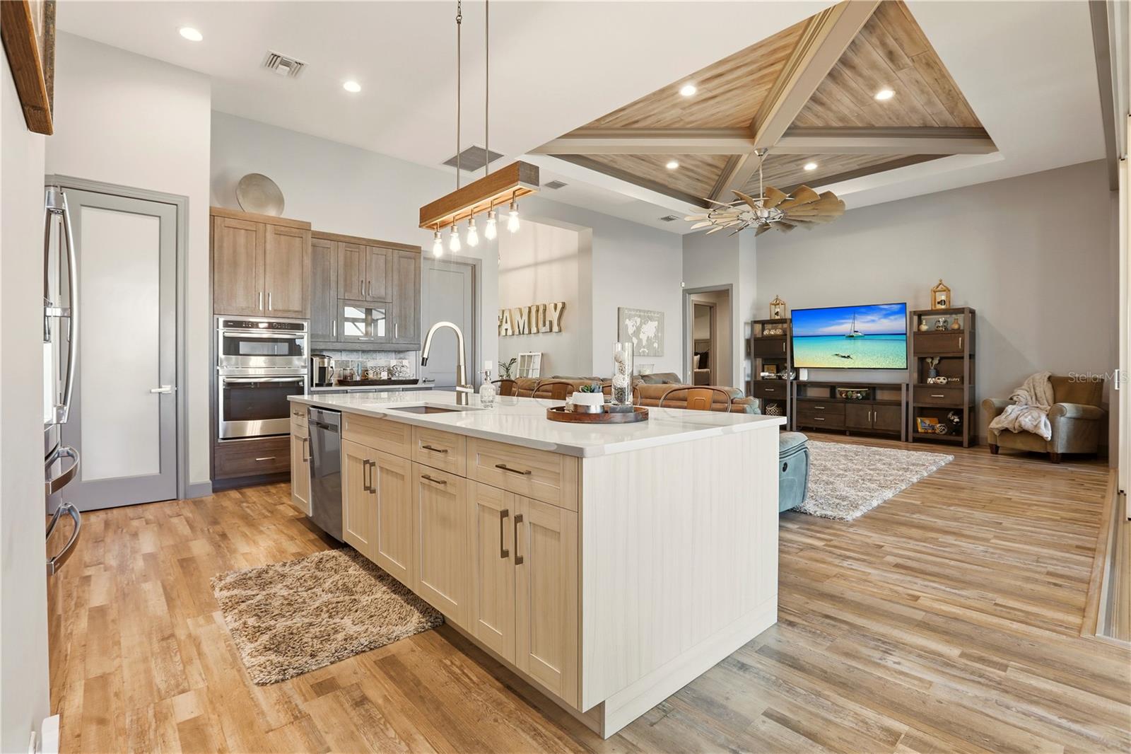 Image 11 of 76 For 1616 Old Burnt Store Road N