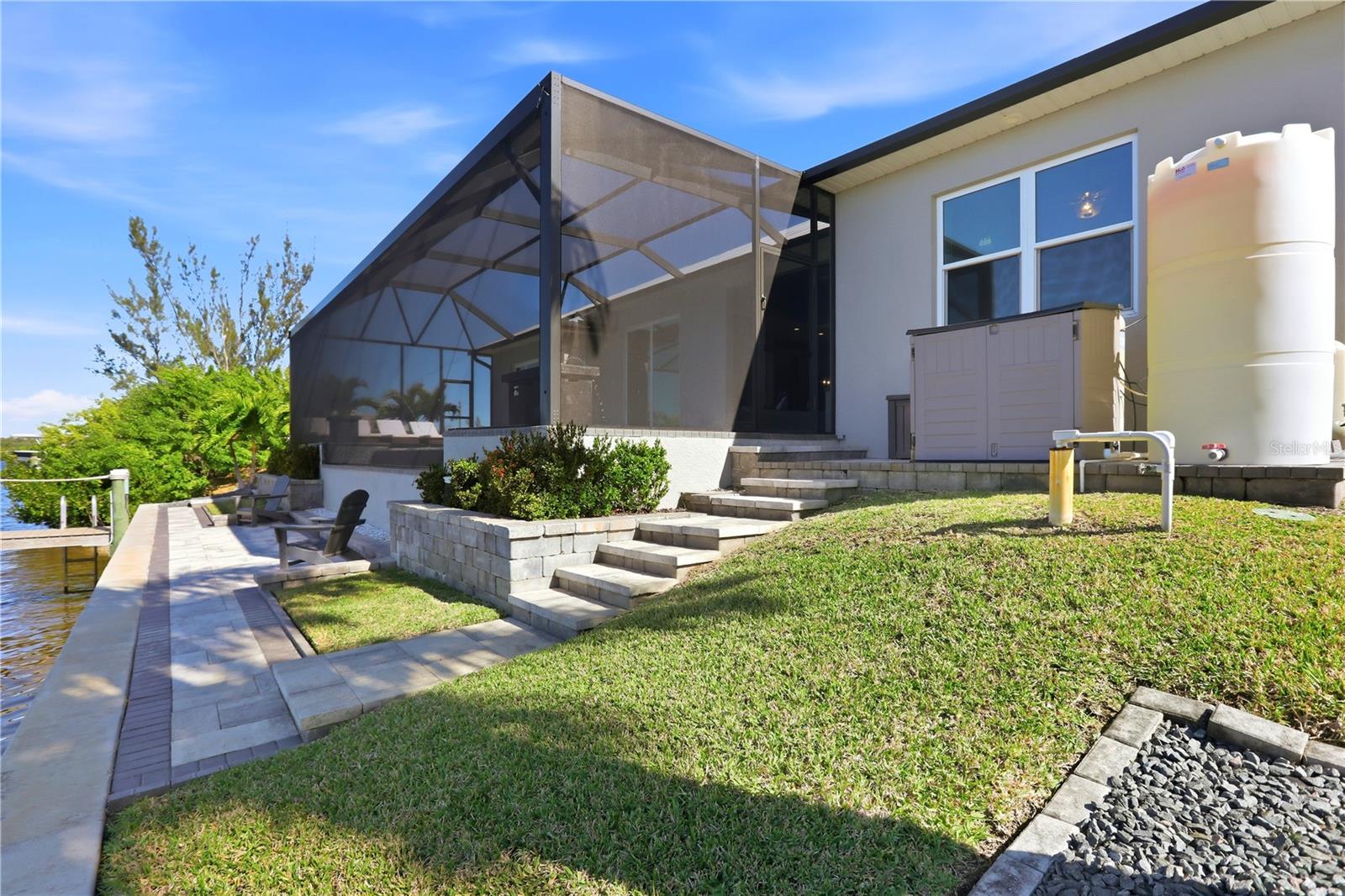 Image 27 of 76 For 1616 Old Burnt Store Road N