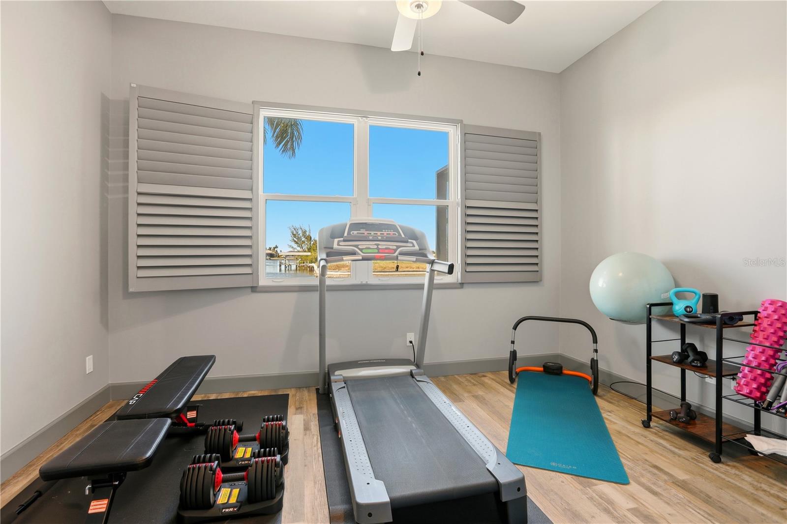 Image 46 of 76 For 1616 Old Burnt Store Road N