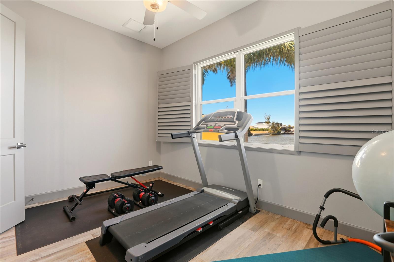 Image 47 of 76 For 1616 Old Burnt Store Road N