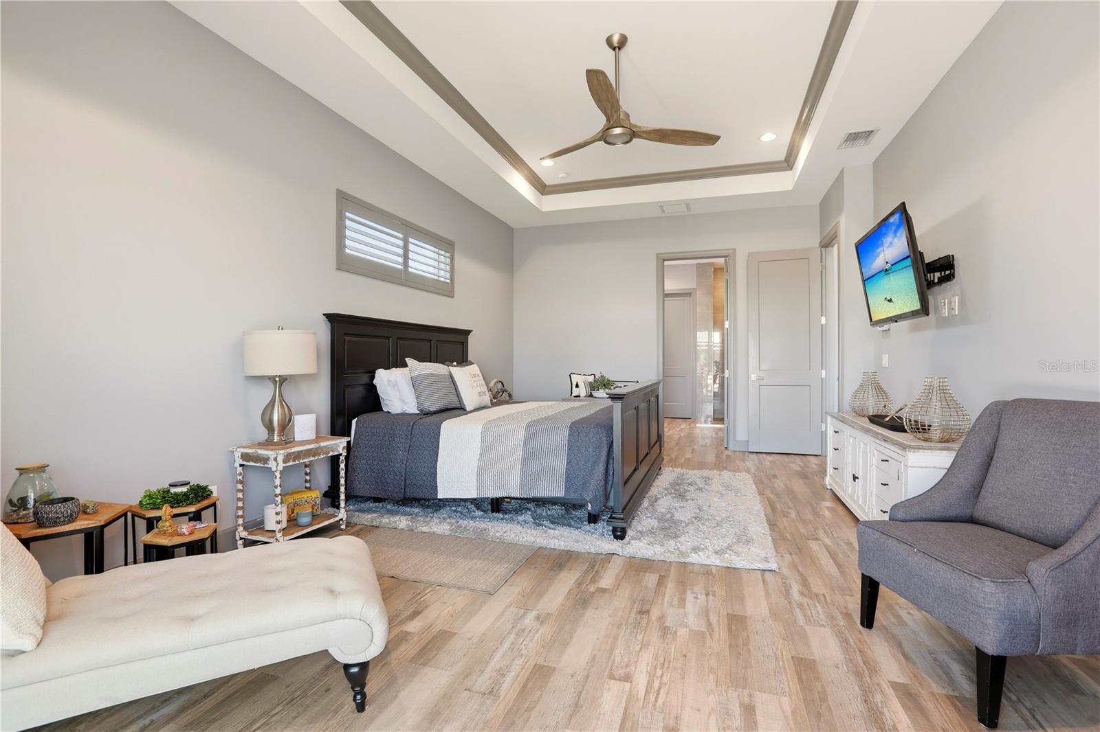 Image 57 of 76 For 1616 Old Burnt Store Road N