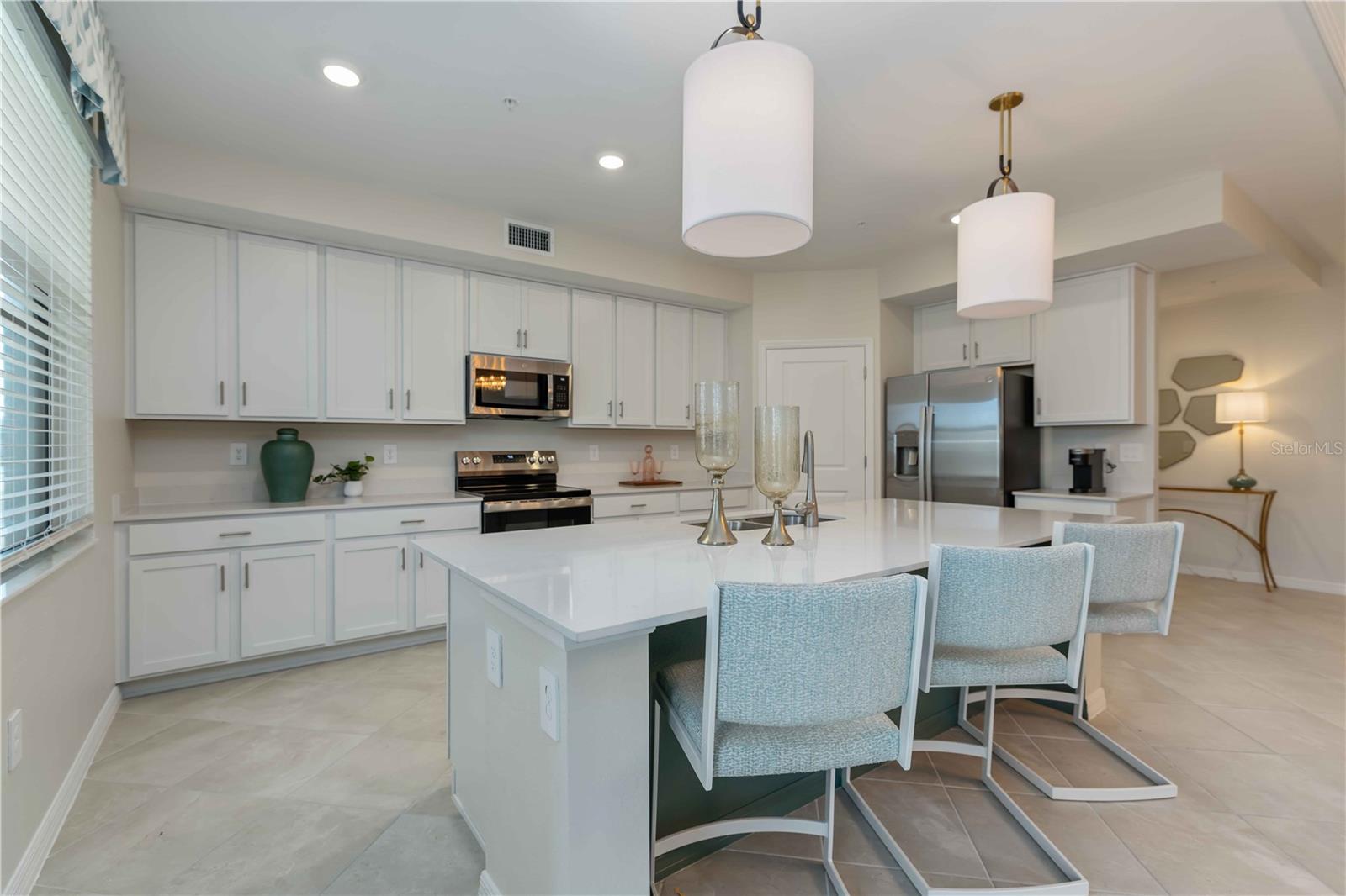 Image 11 of 28 For 5608 Summit Pointe Circle 101