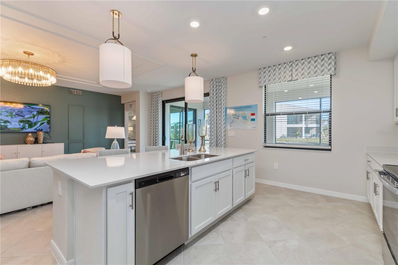 Image 13 of 28 For 5608 Summit Pointe Circle 101