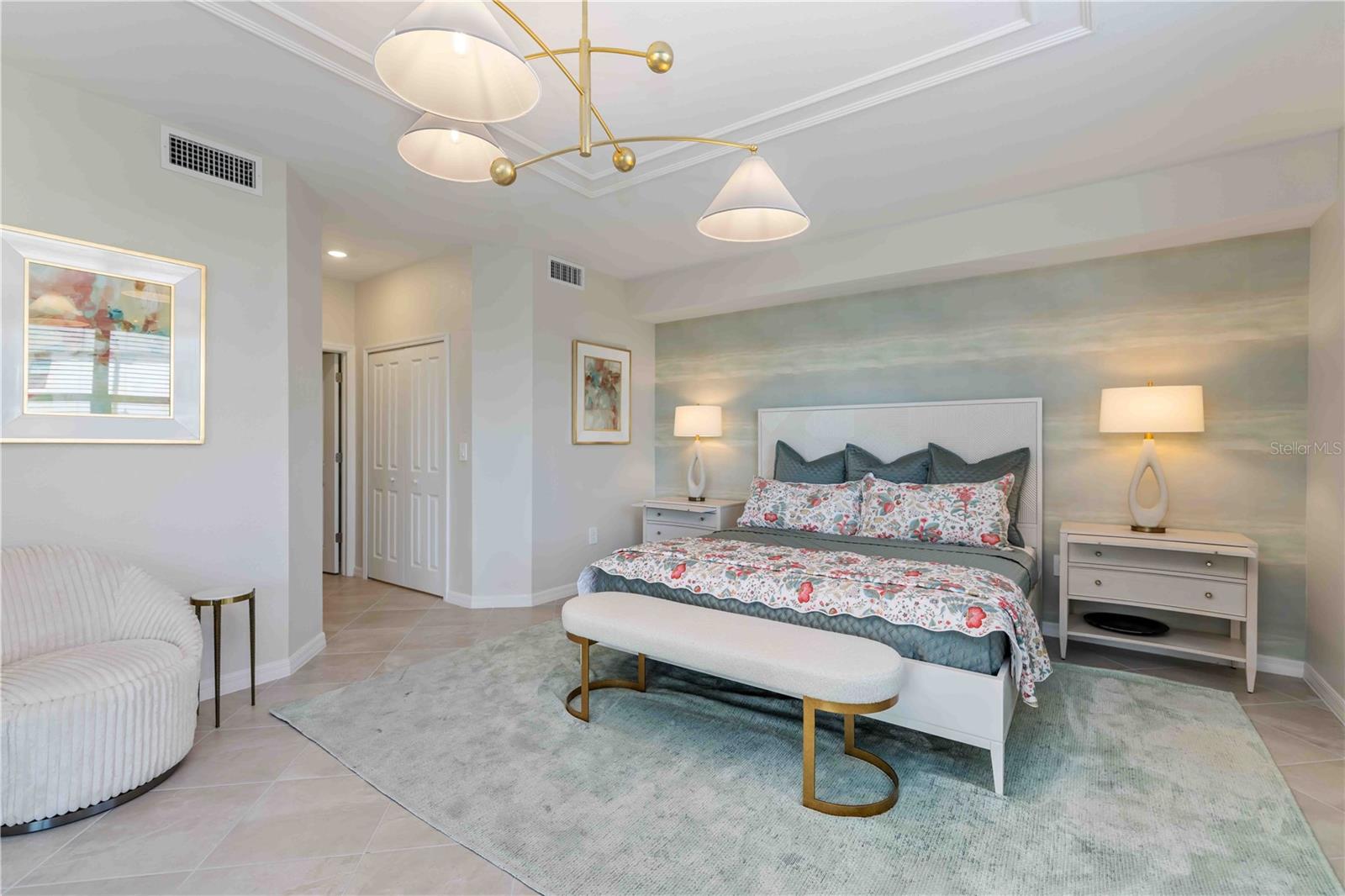 Image 17 of 28 For 5608 Summit Pointe Circle 101