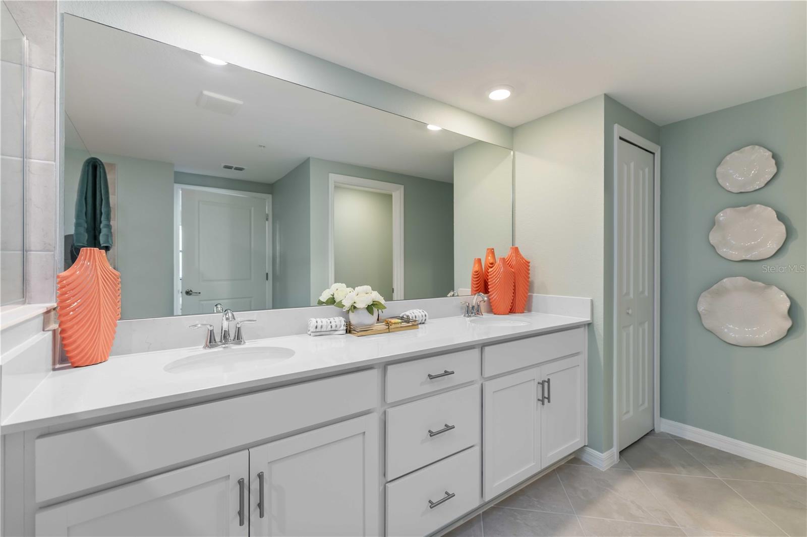 Image 21 of 28 For 5608 Summit Pointe Circle 101