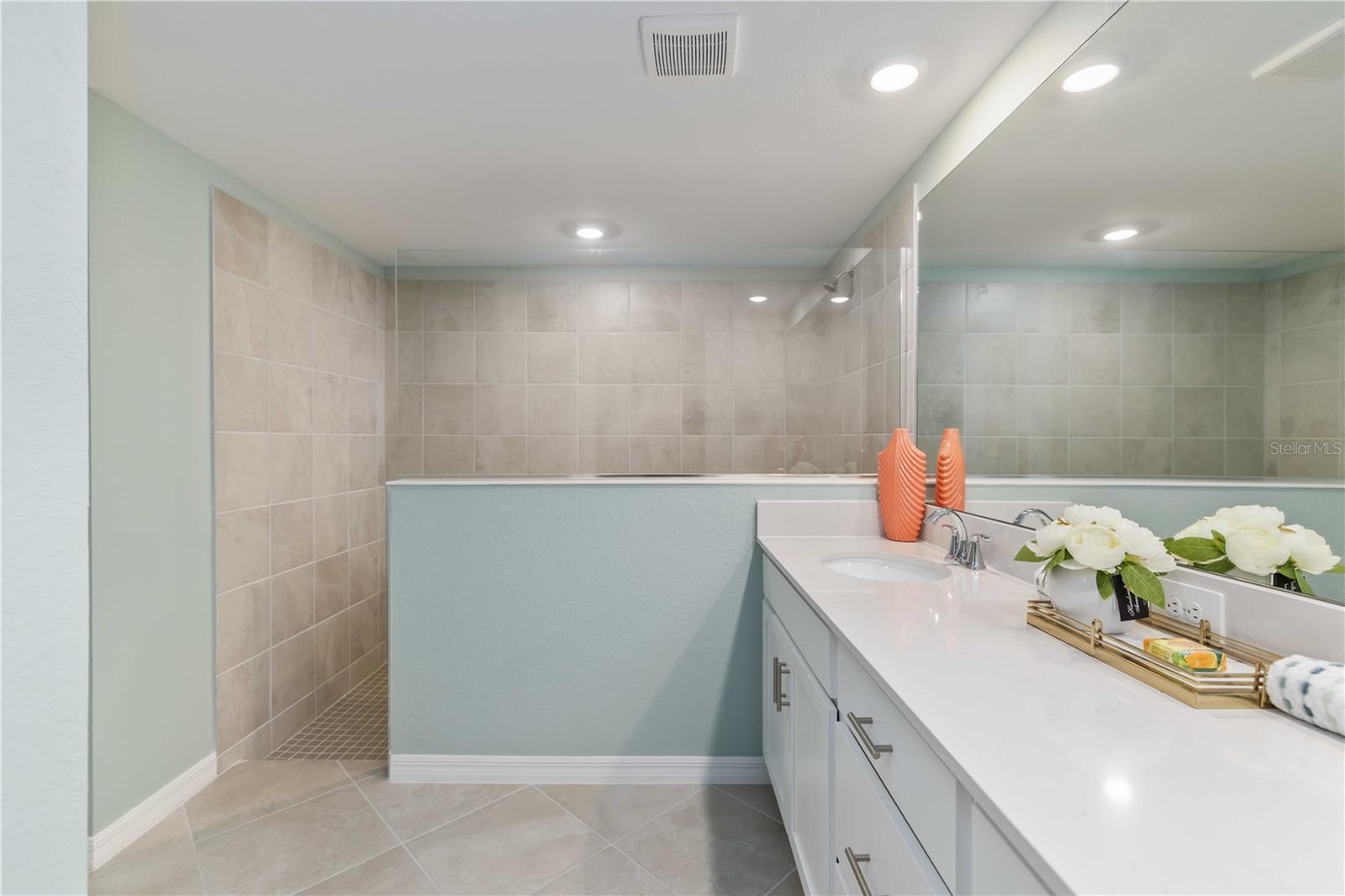 Image 25 of 28 For 5608 Summit Pointe Circle 101