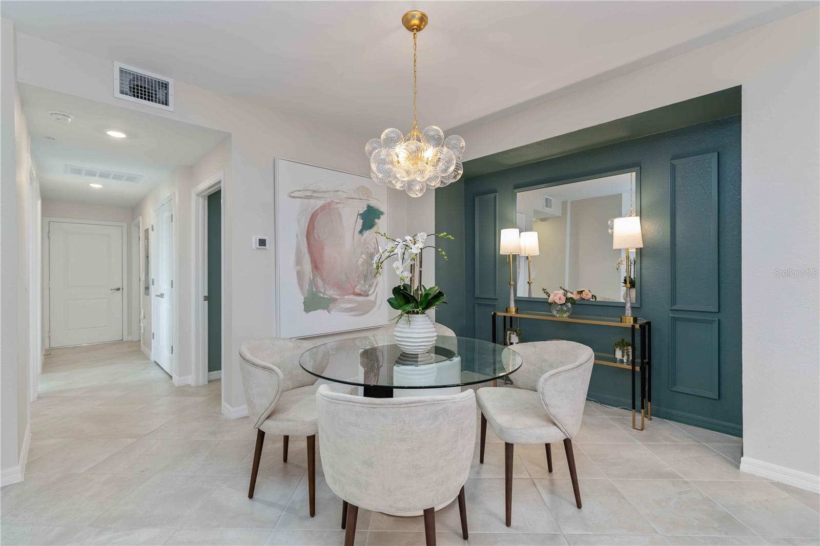 Image 6 of 28 For 5608 Summit Pointe Circle 101