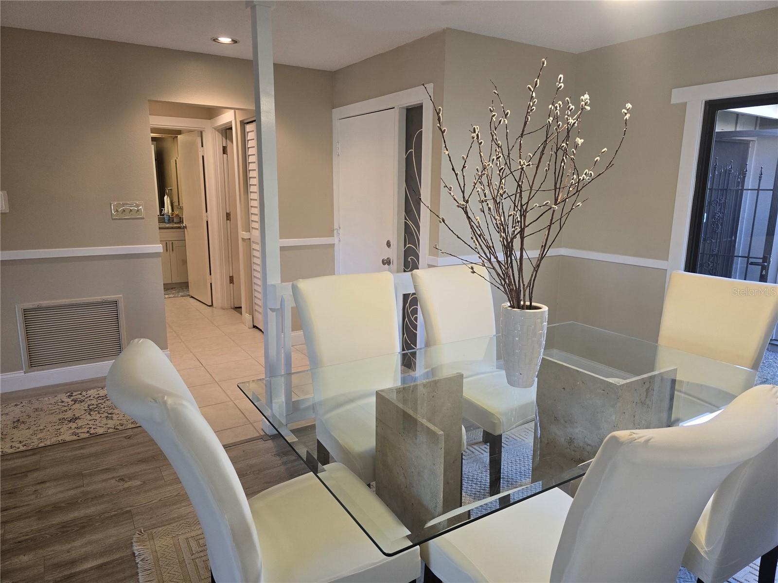 Image 8 of 36 For 4617 Forest Wood Trail 8