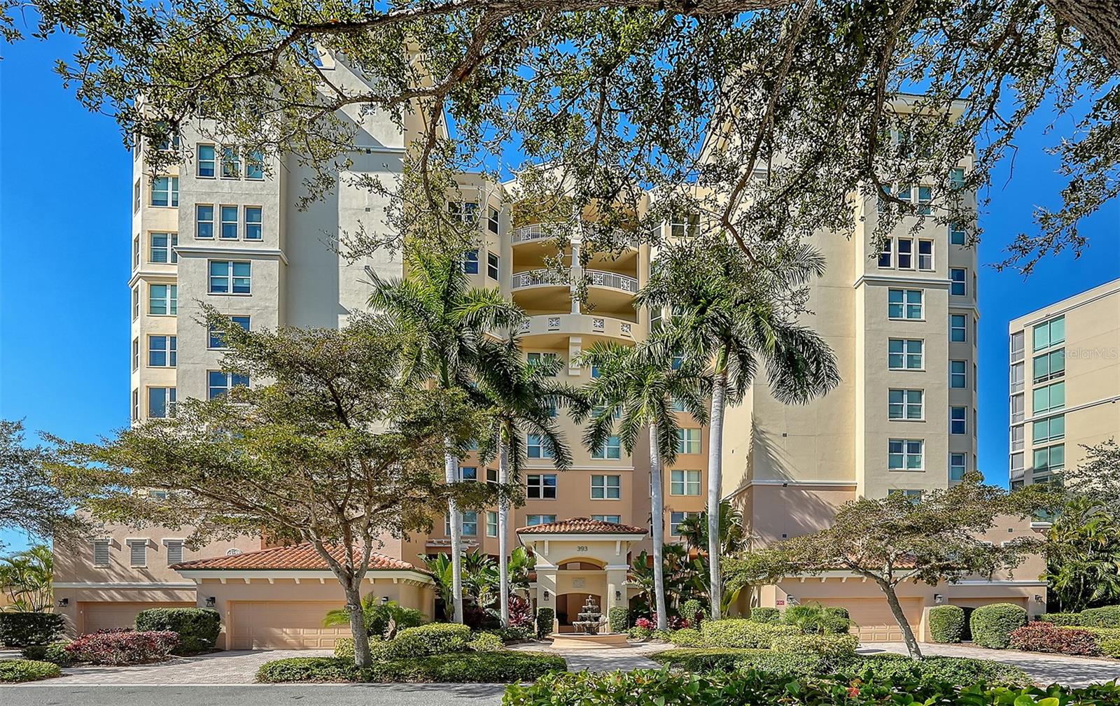 Image 33 of 78 For 393 N Point Road 301