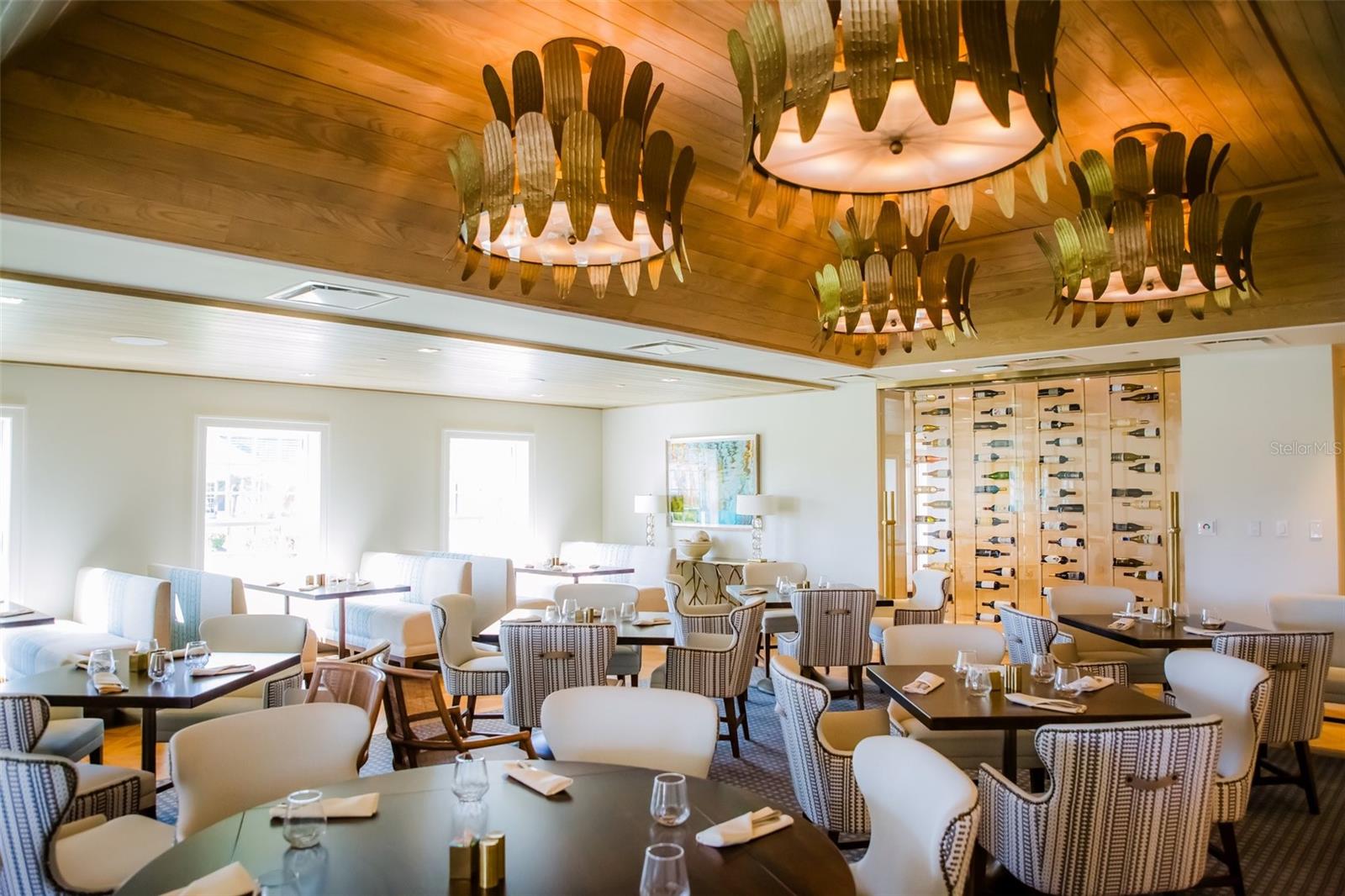 Image 52 of 78 For 393 N Point Road 301