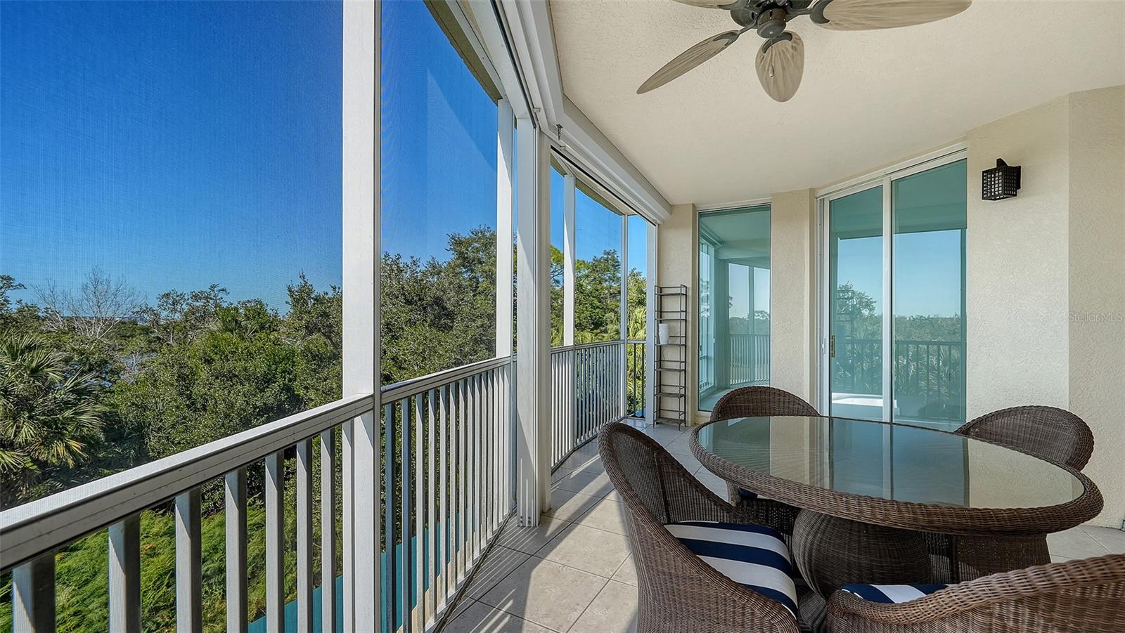 Image 8 of 78 For 393 N Point Road 301