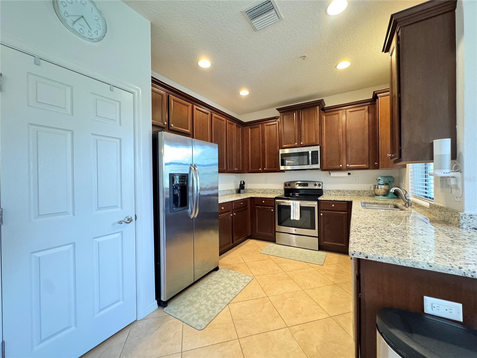 Image 3 of 39 For 4196 Overture Circle 4196