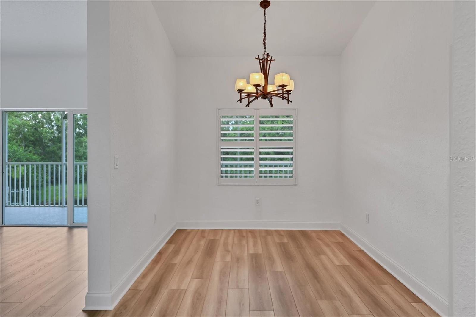 Image 11 of 29 For 7269 Fountain Palm Circle