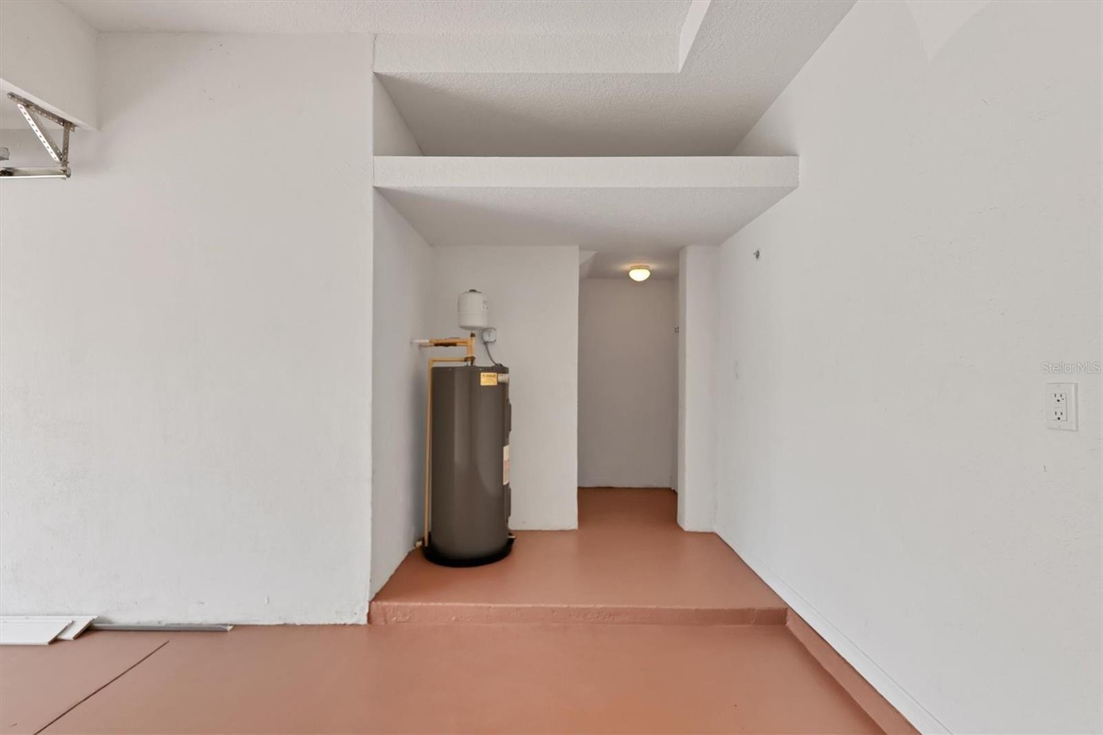 Image 23 of 29 For 7269 Fountain Palm Circle