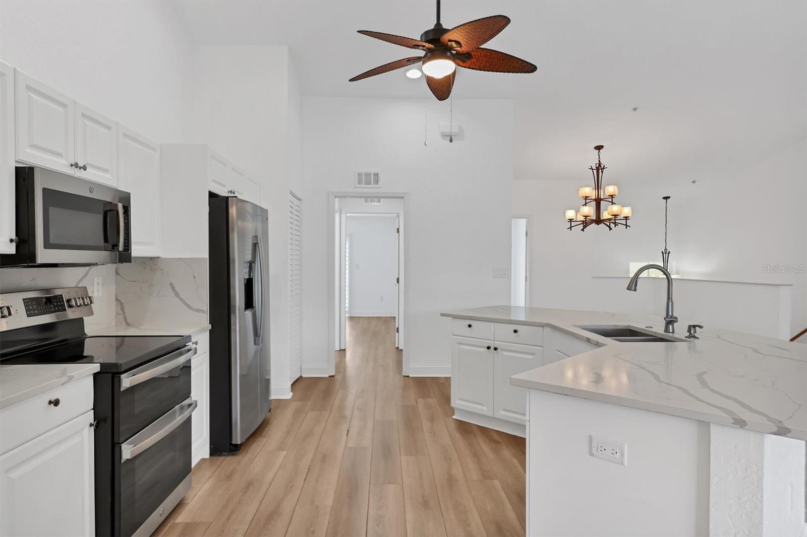 Image 9 of 29 For 7269 Fountain Palm Circle