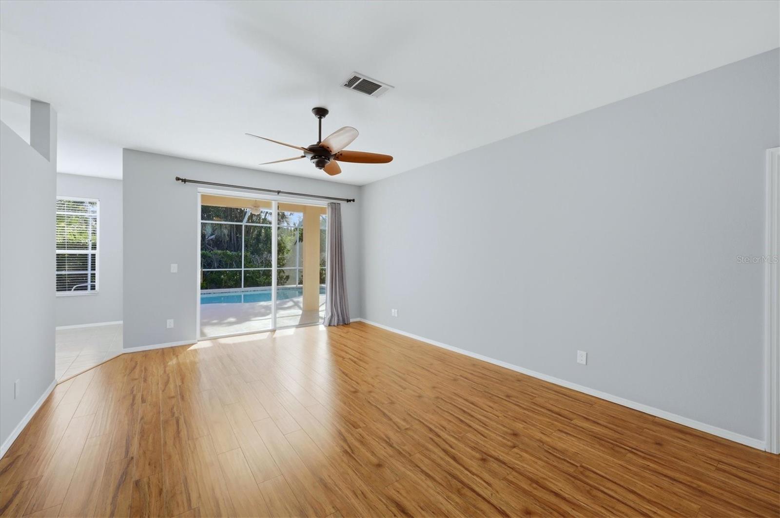 Image 5 of 32 For 5009 46th Street W