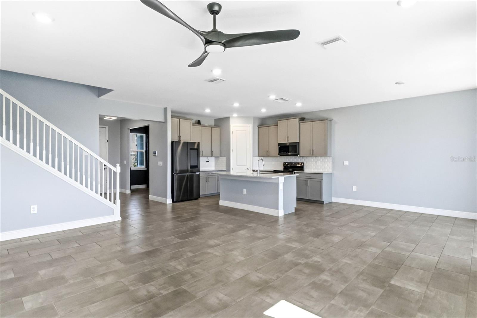 Image 10 of 46 For 17828 Gulf Ranch Place