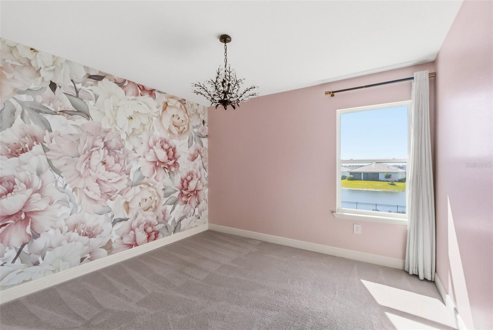 Image 25 of 46 For 17828 Gulf Ranch Place