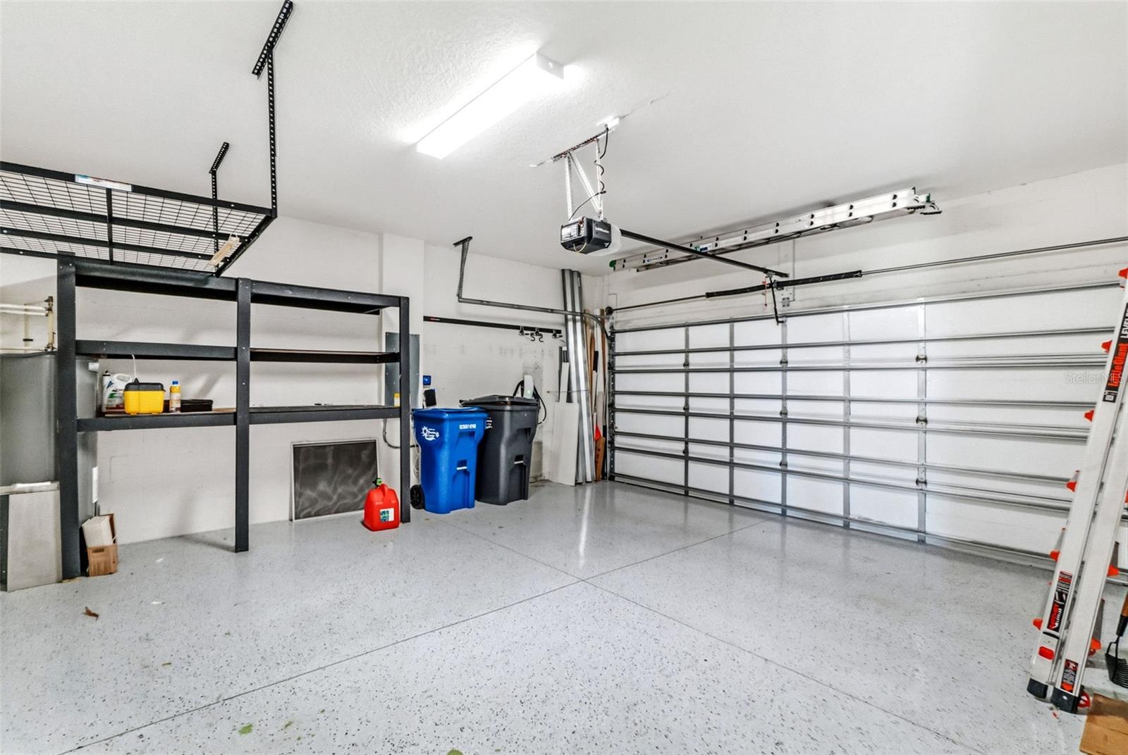 Image 31 of 46 For 17828 Gulf Ranch Place