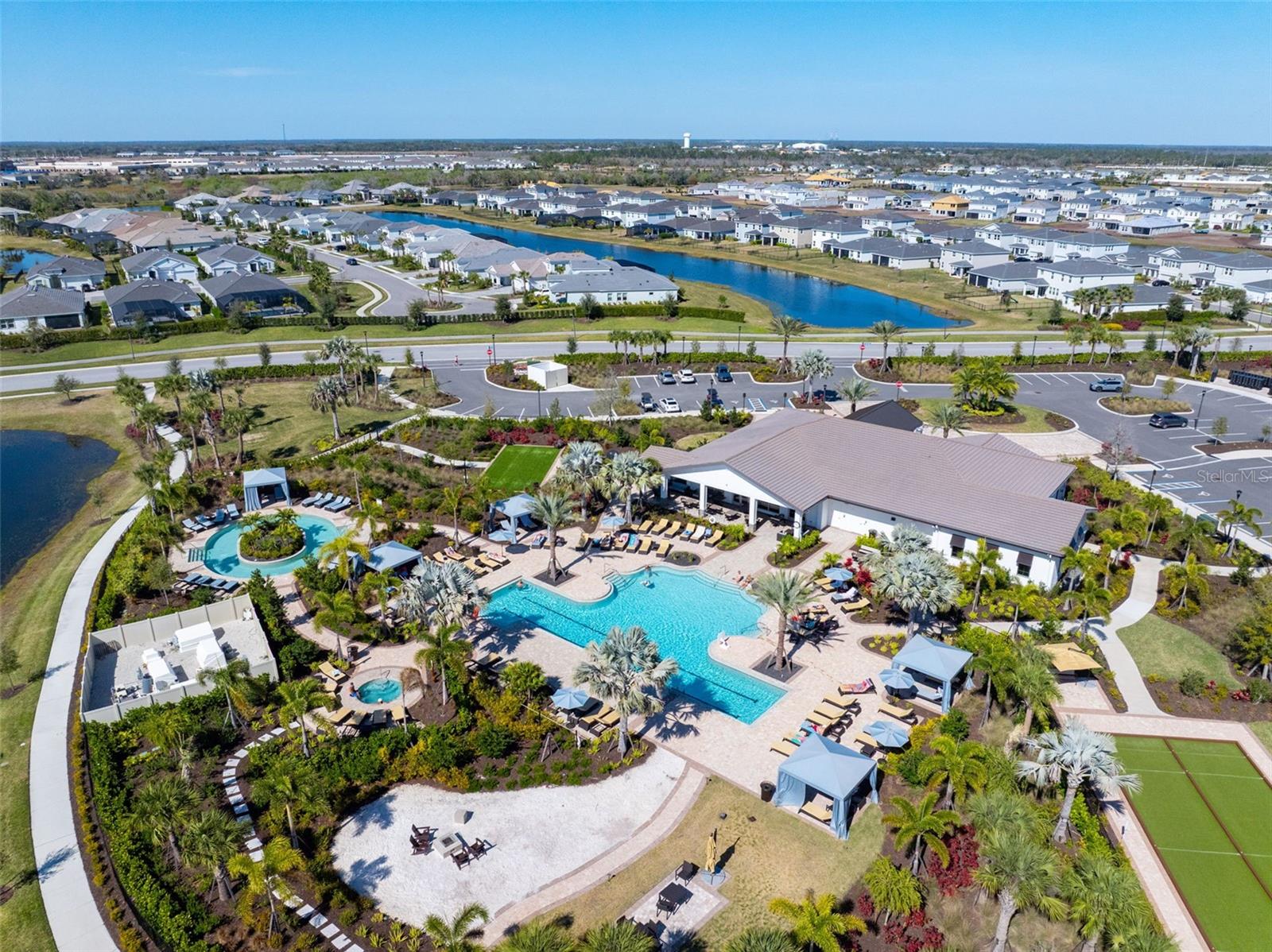 Image 34 of 46 For 17828 Gulf Ranch Place