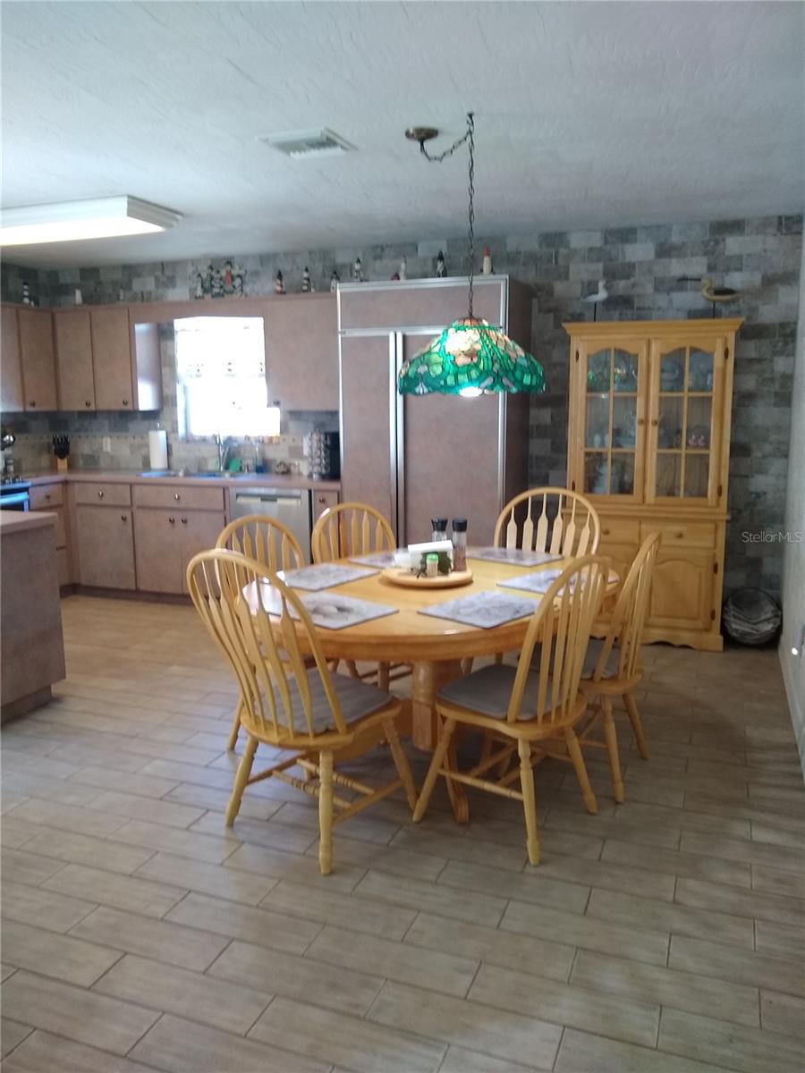 Image 13 of 25 For 1416 Southard Avenue