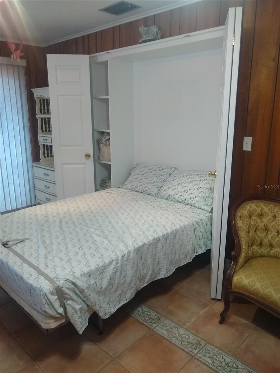 Image 20 of 25 For 1416 Southard Avenue