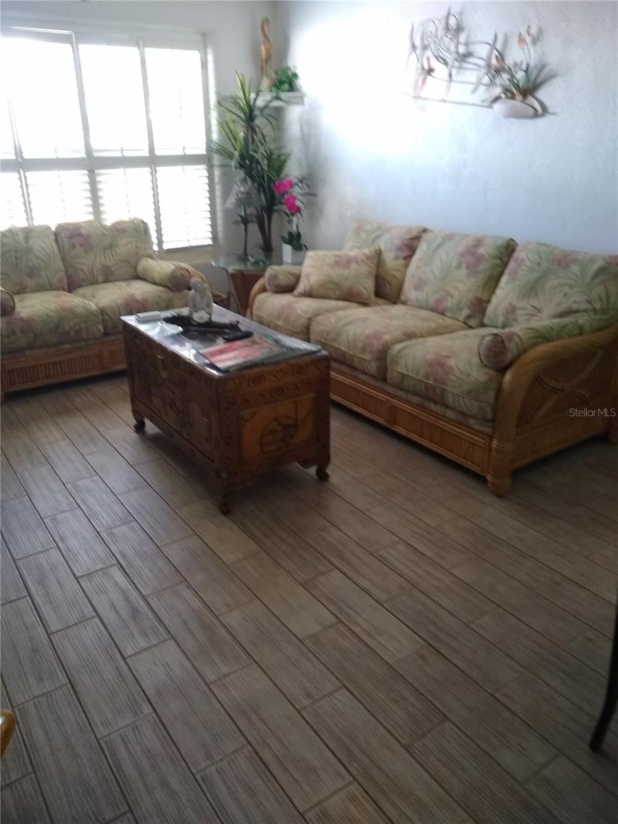 Image 3 of 25 For 1416 Southard Avenue