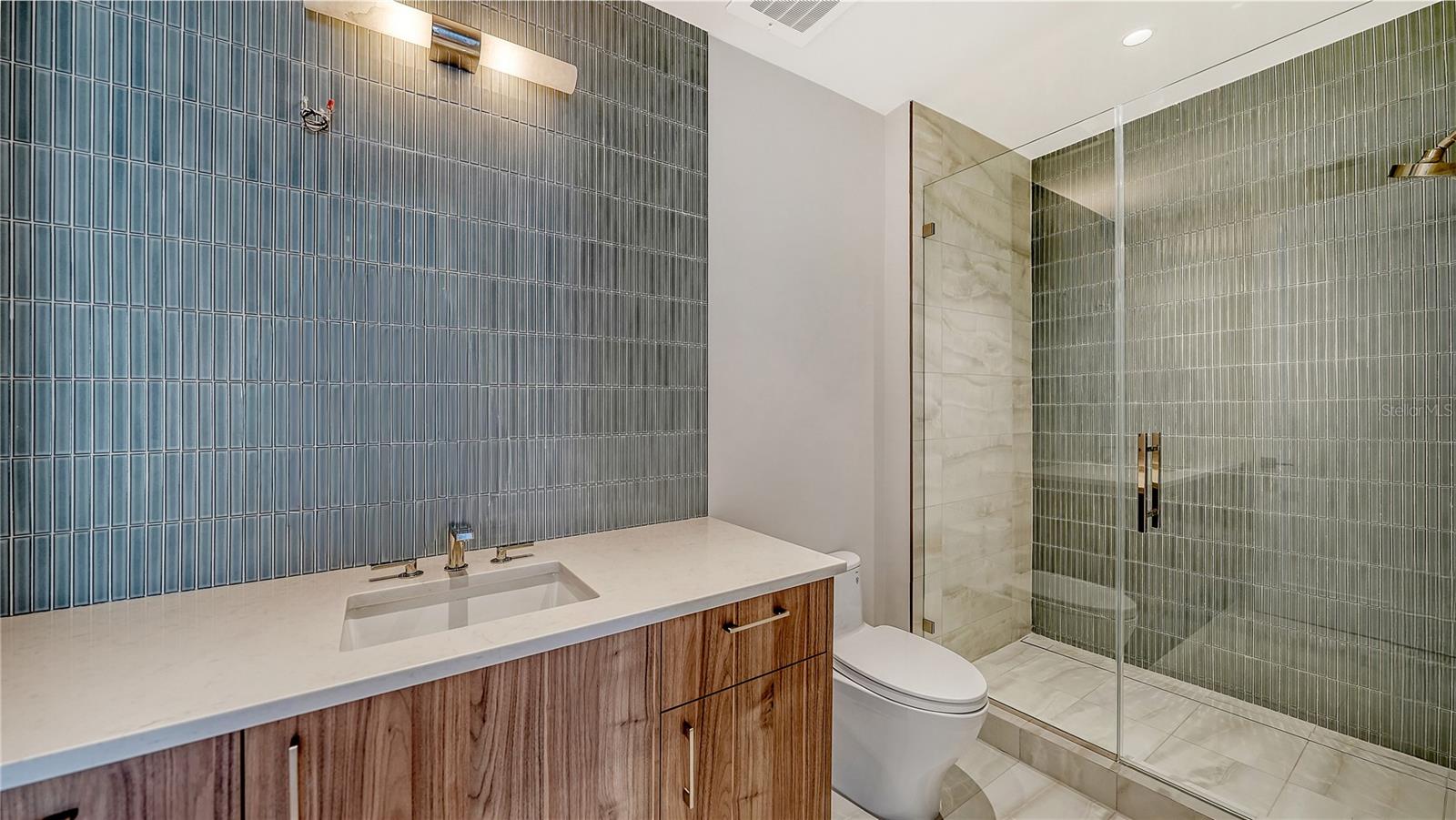 Image 13 of 24 For 223 Golden Gate Point 302