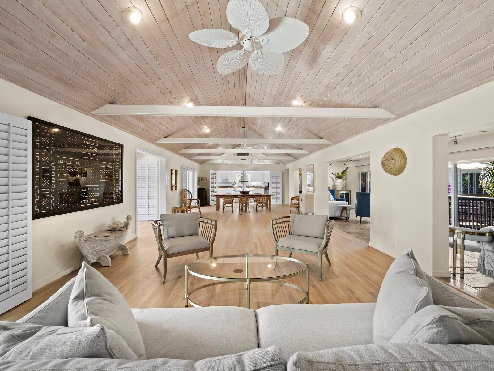 Image 12 of 76 For 677 Lands End Drive