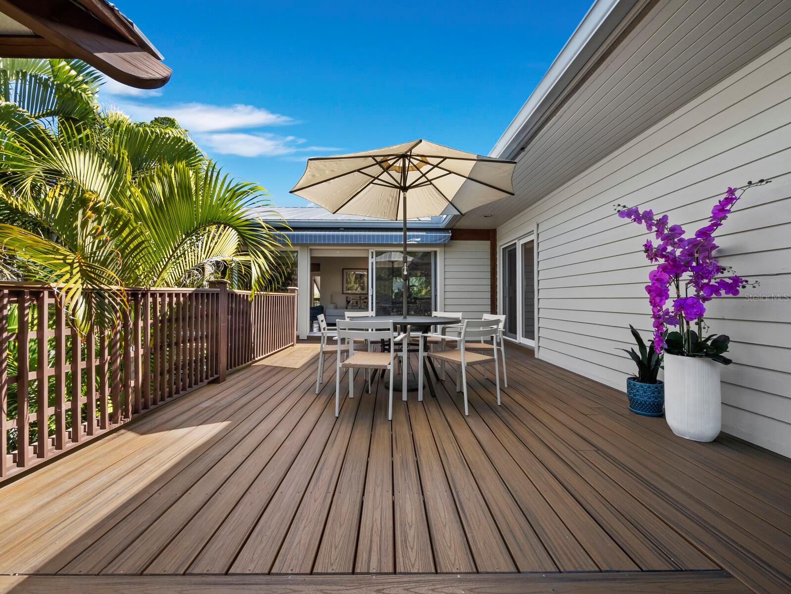 Image 26 of 76 For 677 Lands End Drive