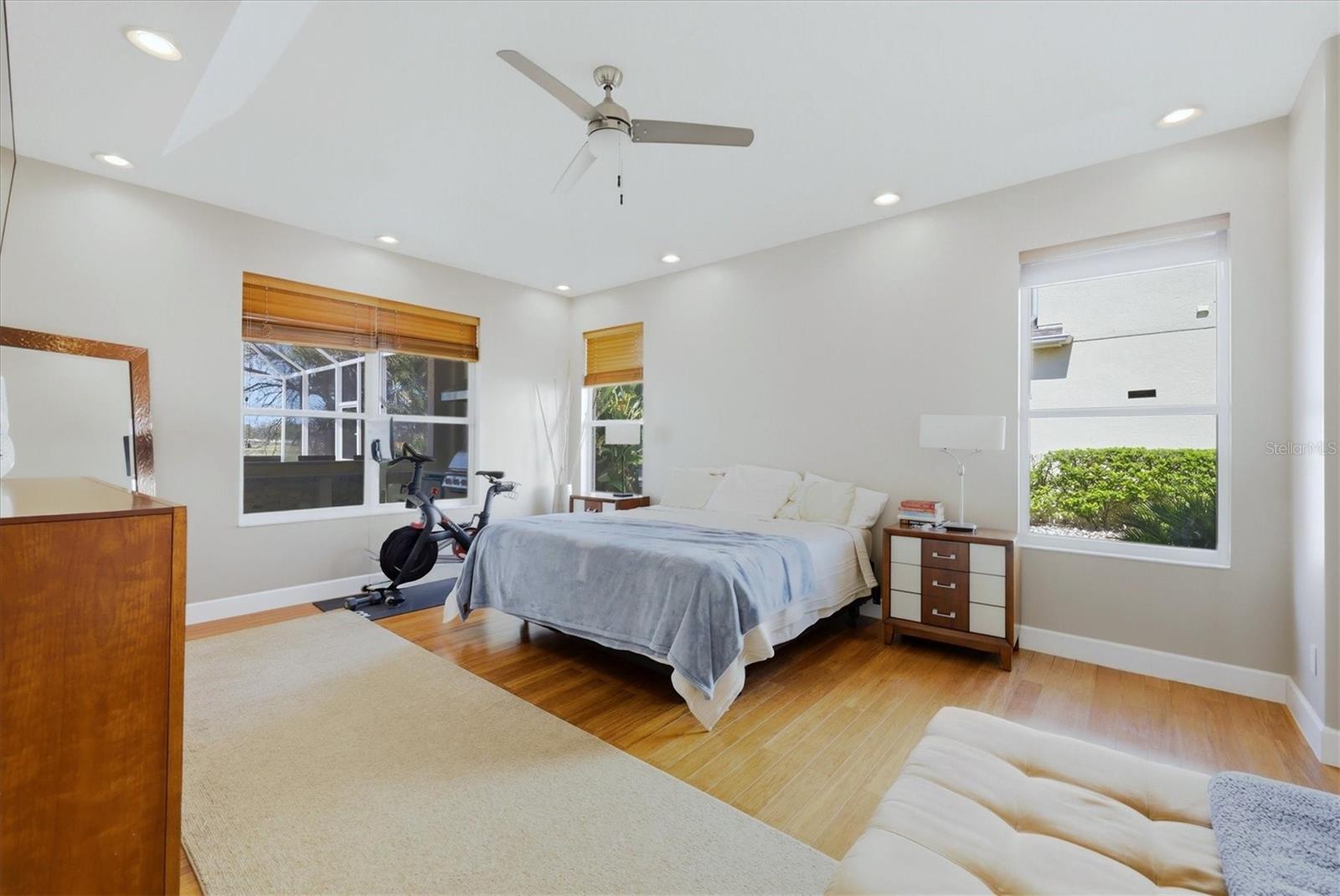 Image 19 of 52 For 5167 55th Street Circle W