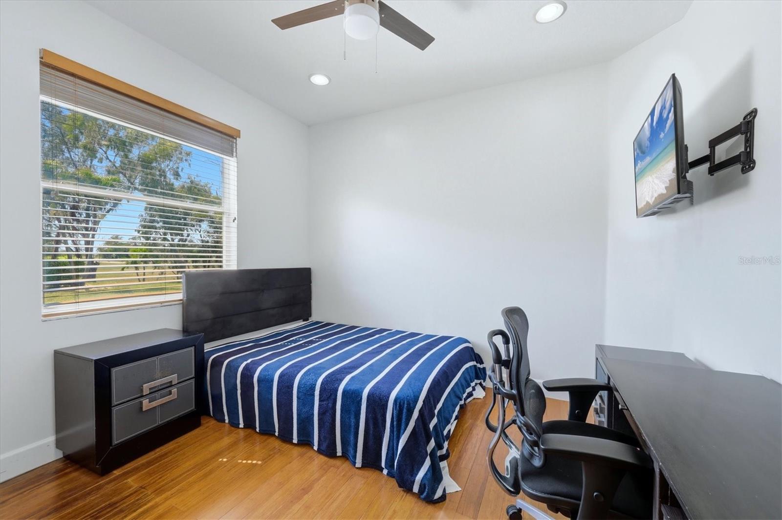 Image 26 of 52 For 5167 55th Street Circle W