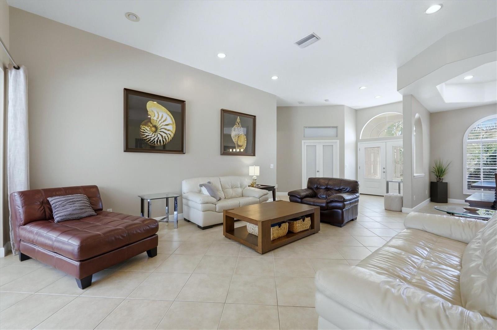 Image 8 of 52 For 5167 55th Street Circle W