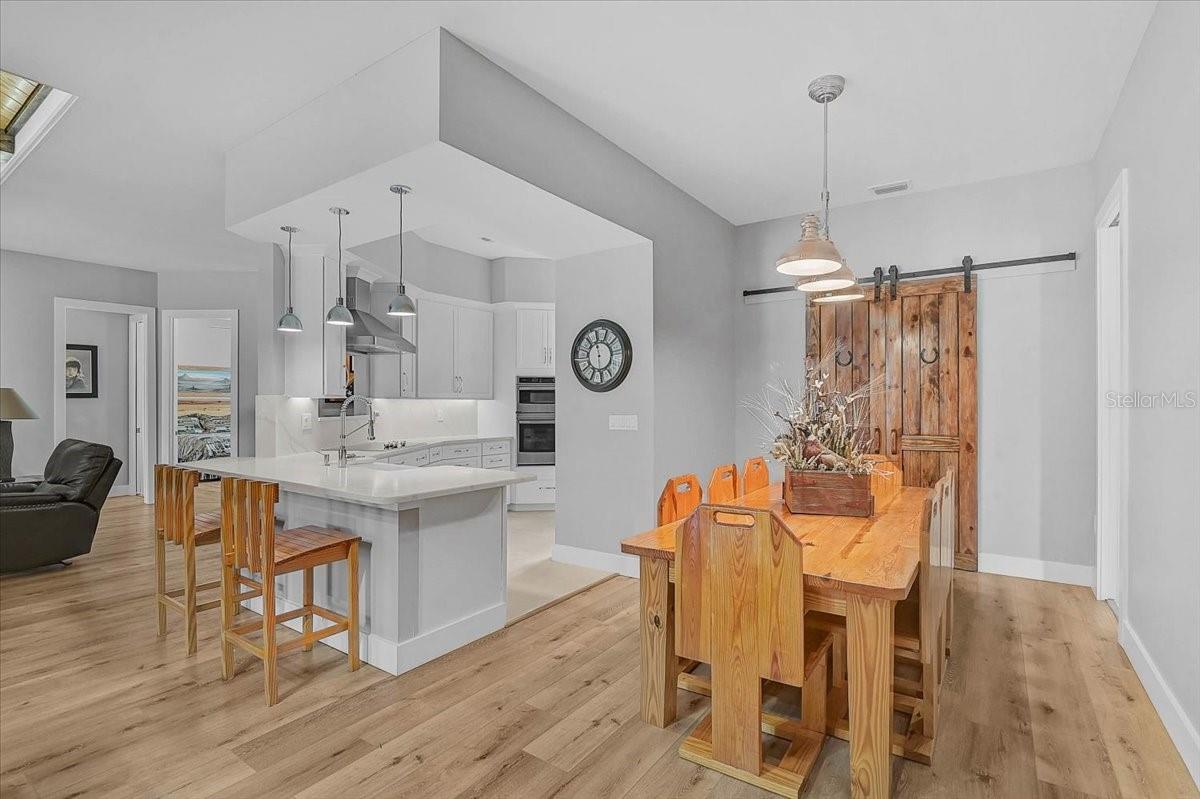 Image 12 of 57 For 4712 34th Avenue E