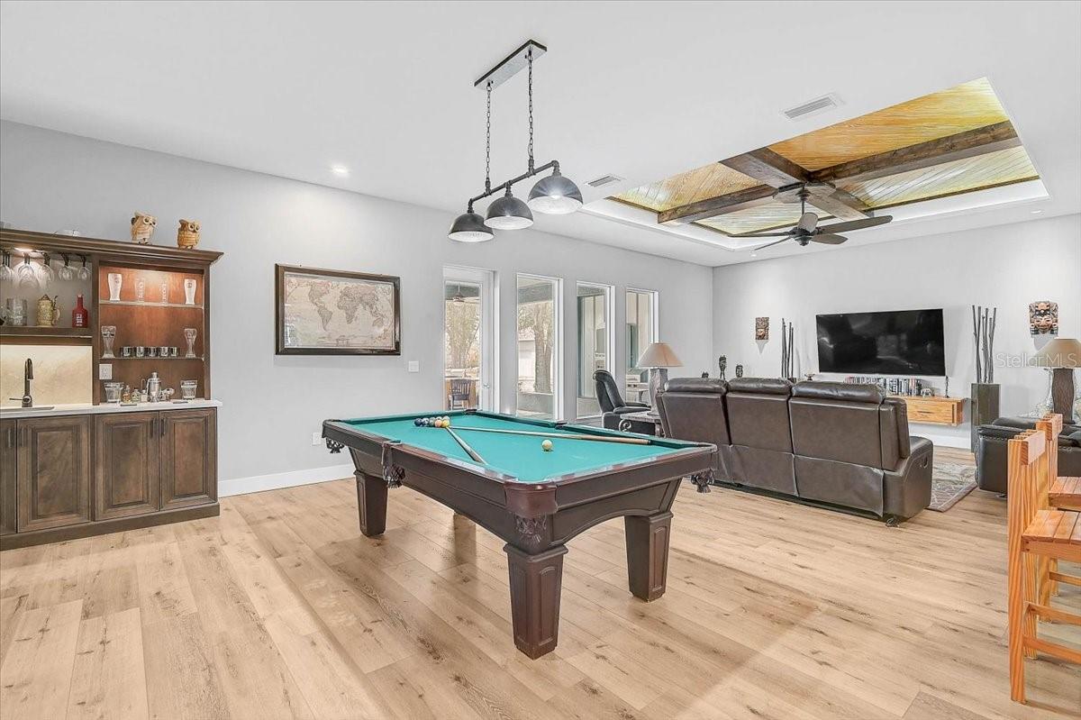 Image 15 of 57 For 4712 34th Avenue E