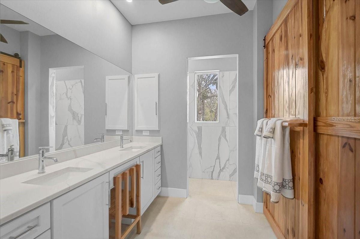 Image 27 of 57 For 4712 34th Avenue E