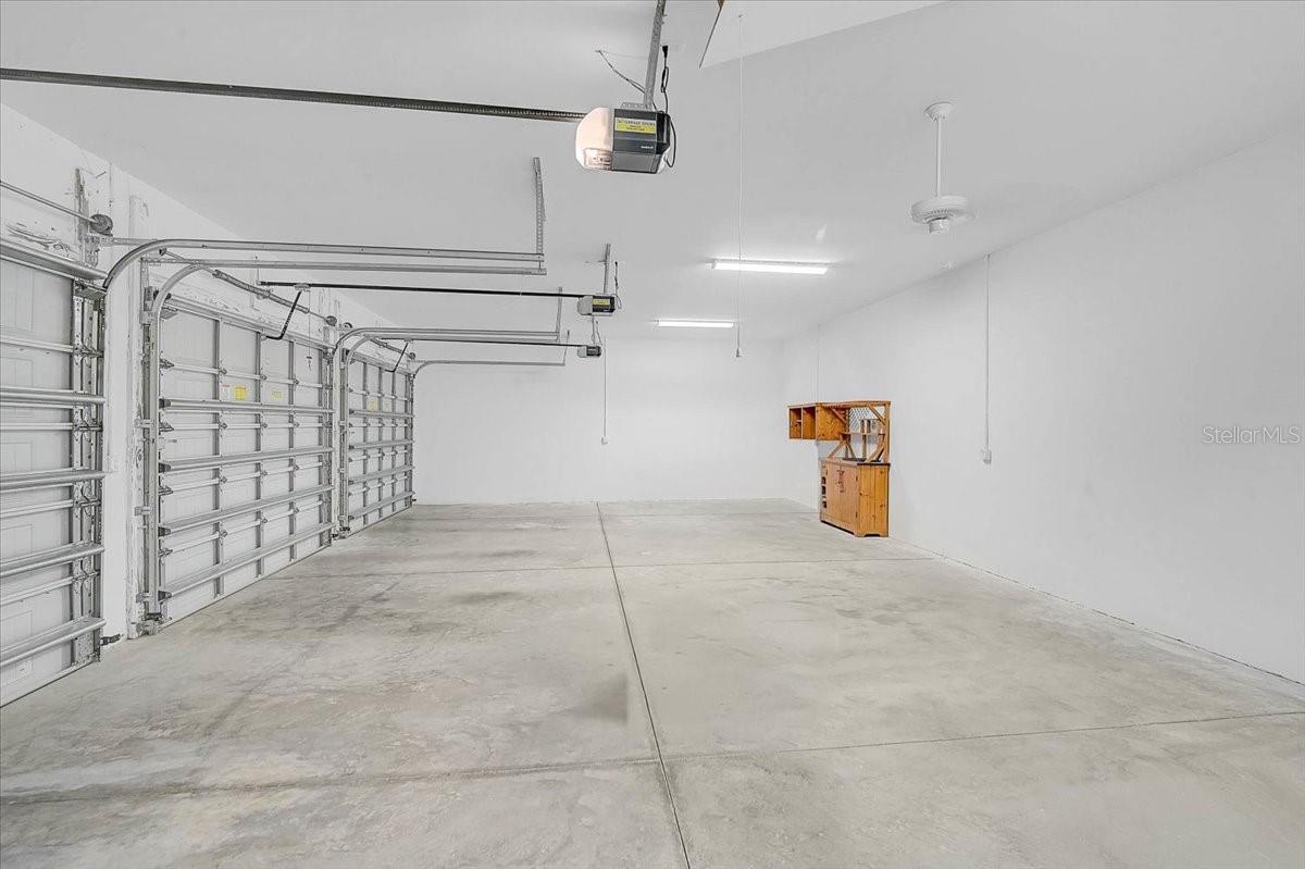 Image 32 of 57 For 4712 34th Avenue E