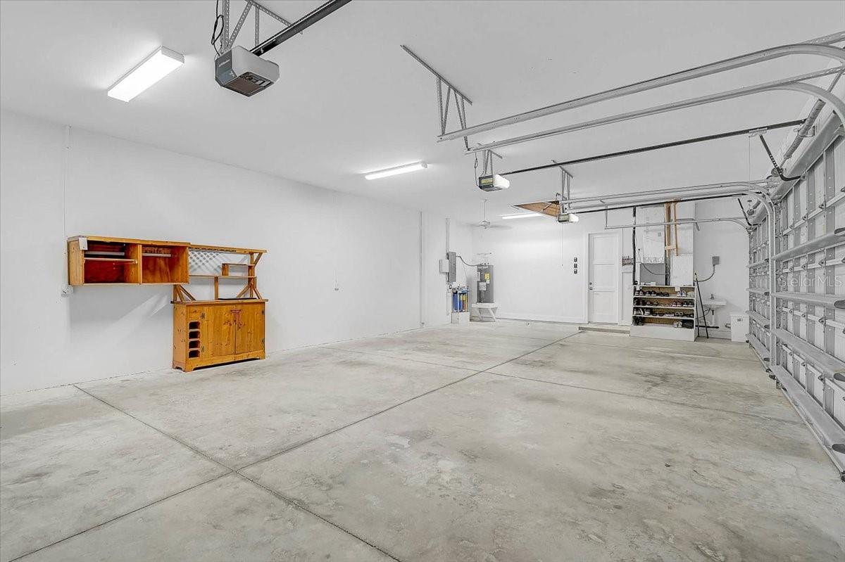 Image 33 of 57 For 4712 34th Avenue E