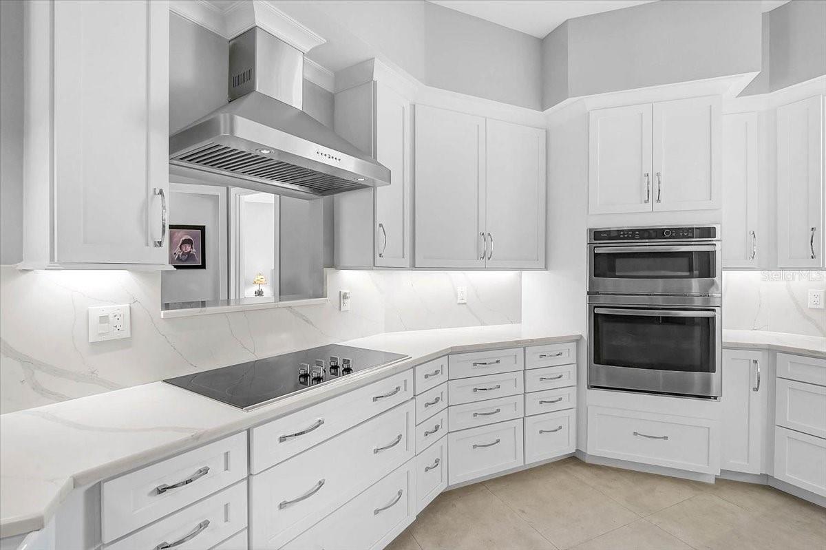 Image 9 of 57 For 4712 34th Avenue E