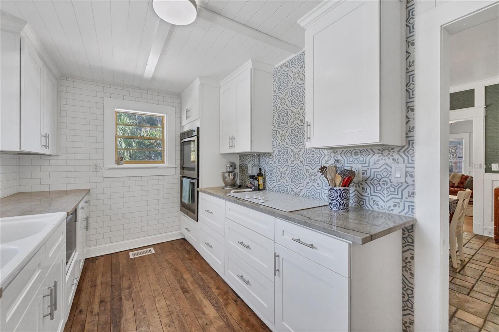 Image 16 of 49 For 1300 4th Street W