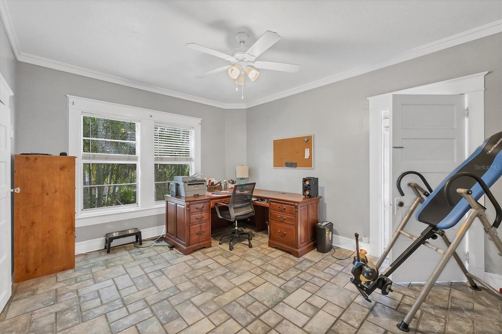 Image 18 of 49 For 1300 4th Street W