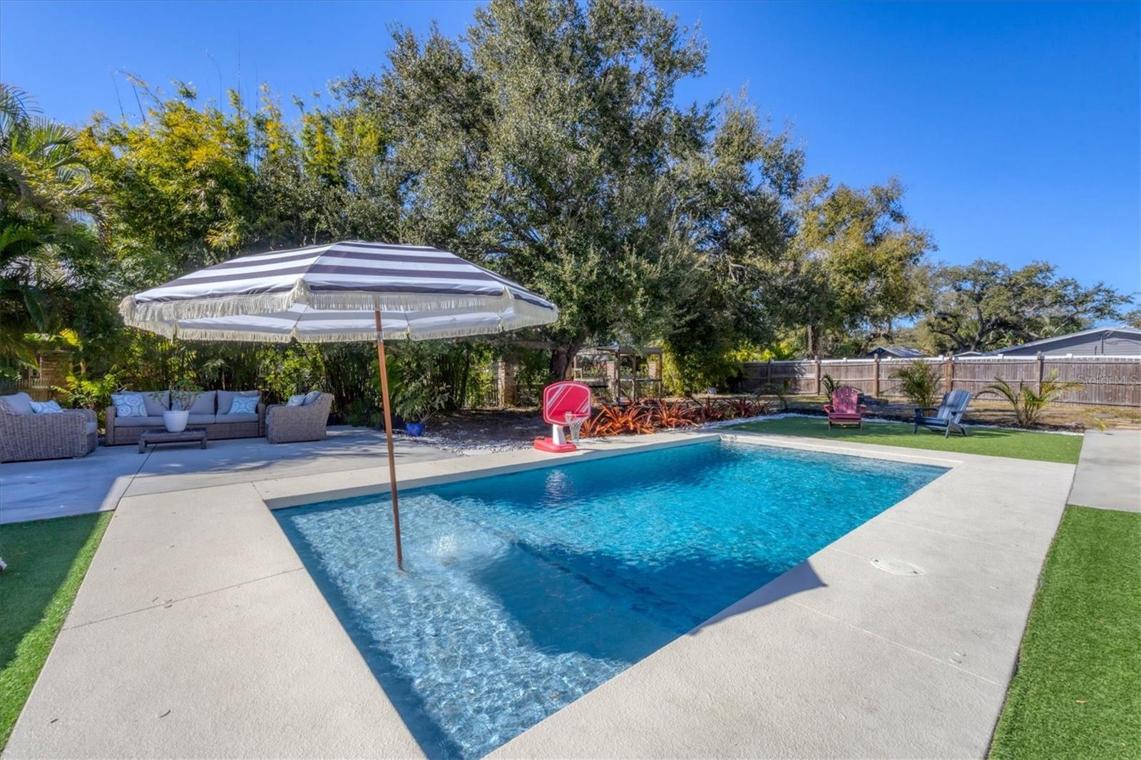 Image 30 of 49 For 1300 4th Street W