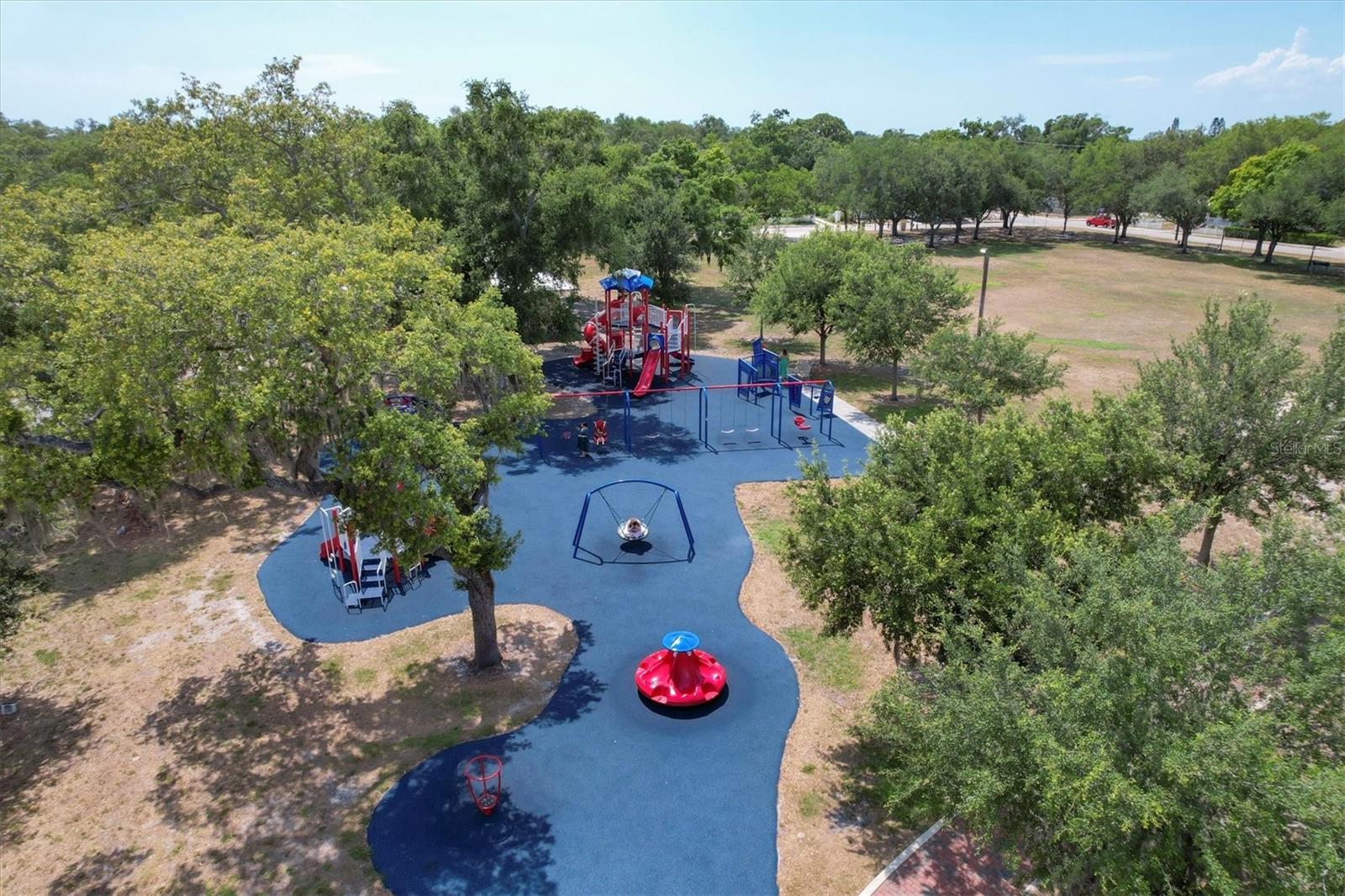 Image 46 of 49 For 1300 4th Street W