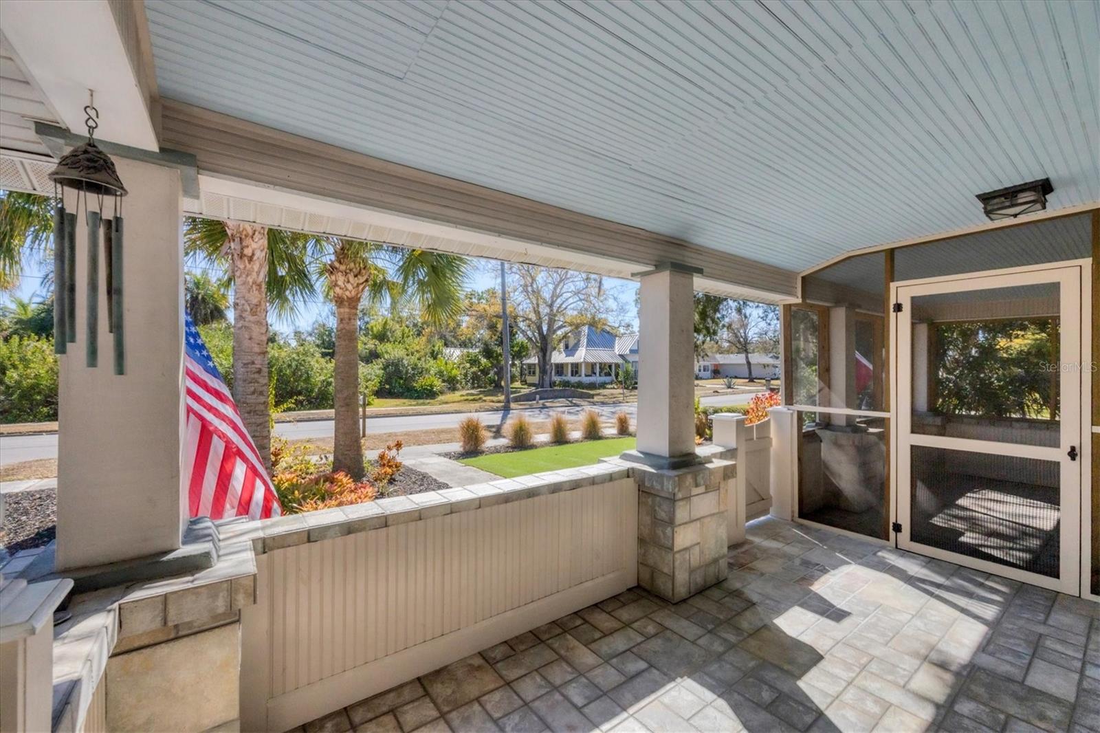 Image 5 of 49 For 1300 4th Street W