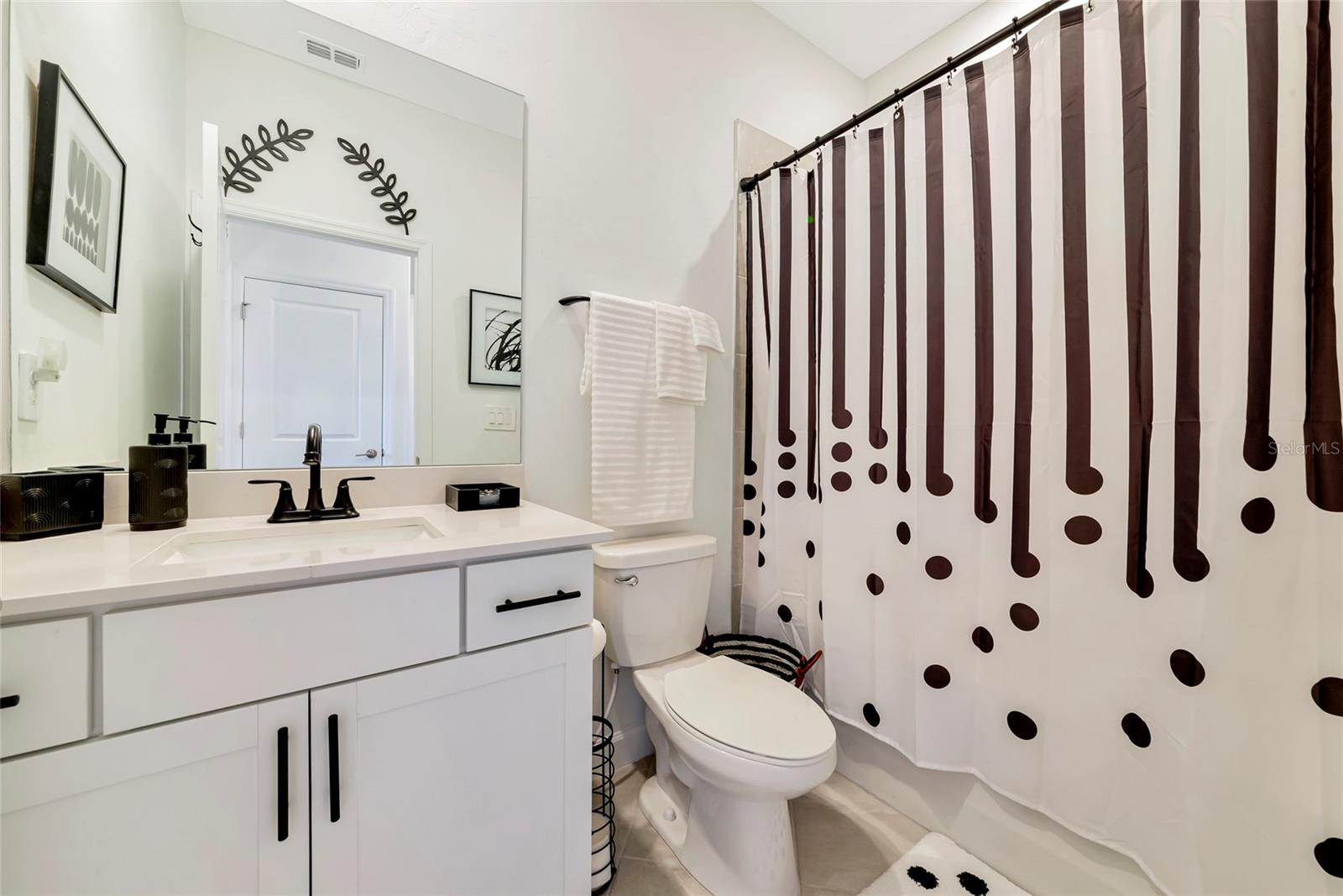 Image 35 of 65 For 15135 Oxford Grey Drive