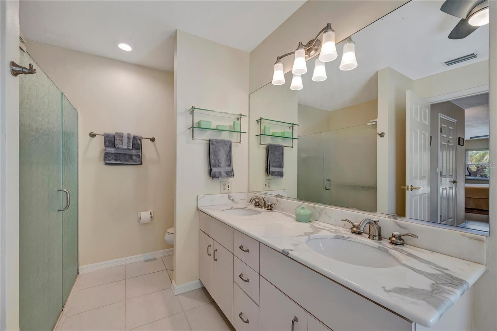 Image 33 of 53 For 6183 Misty Oaks Drive