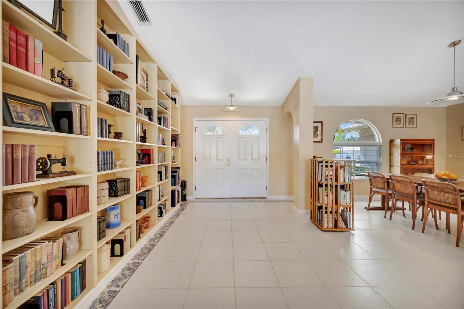 Image 5 of 53 For 6183 Misty Oaks Drive